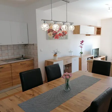 Belvedere Apartment *